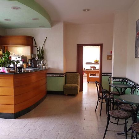Hotel Patrizia Marina di Massa Exteriör bild